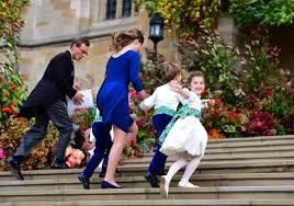 Kylie minogue & robbie williams kids (acapella). Theodora Rose Williams Robbie Williams Daughter Teddy Stole The Show At The Princess Eugenie S Wedding