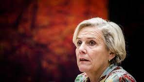 Sjoerdsma zegt zich toen 'het leplazarus' te zijn geschrokken. Waarom Gehavende Minister Bijleveld Toch Mag Blijven Trouw
