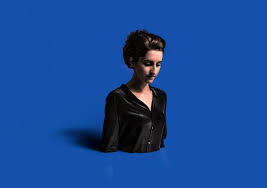 Zie de scherven als ik je loslaat. Eefje De Visser Solo In Gent Een Zangeres Is Een Groep De Morgen