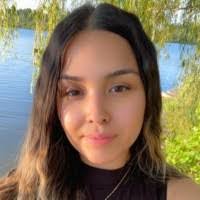 Kim Becerra's Instagram, Twitter & Facebook