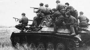 Neden T-34 PzKpfw IIIe yenildi, ancak Tigers ve Panthersa karşı kazandı.  Tugaylara dön