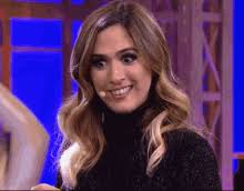 Marquezine e tatá werneck são atacadas após beijo lésbico; Tata Werneck Gifs Tenor