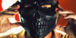 Birds Of Prey Roman Sionis Victor Zsasz Birds Of Prey Trailer 2 Reveals First Lo Birds Of Prey Trailer 2 Reveals First Look At Black Mask Comics Accurat In 2020 Black Mask Comics Black Mask Mask Design
