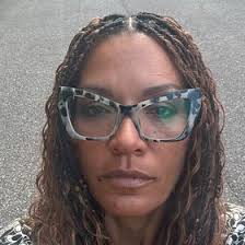 Erika Pfeffer (erikapheffer)