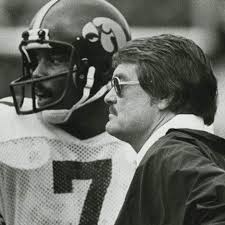 Iowa Time Machine ⏰: On February 22, 2005, legendary Waterloo East, Iowa  Hawkeye, and NFL punter Reggie Roby passed away at the age of 43 following  a heart attack. A consensus All-American