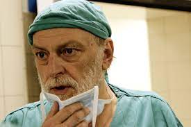 Gino strada e' un medico chirurgo nato il 21 aprile 1948 a sesto san giovanni in provincia di milano. Nkwu Kq7oe0mjm