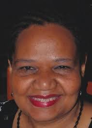 Sharon Thiele's Instagram, Twitter & Facebook