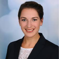 Christine Batz's Instagram, Twitter & Facebook