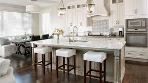 If quality and expertise are more important, small chains and local experts are a better fit for you. Should You Purchase High End Kitchen Cabinets