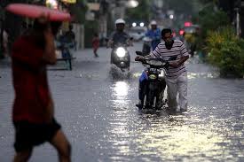 Arti bermimpi banjir dapat mengindikasikan awal krisis keluarga atau kerugian finansial. Amalan Doa Ketika Hujan Deras Khawatir Banjir Lengkap Tulisan Arab Latin Dan Artinya Kabar Besuki