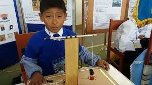 Aunque construir un detector de metales tradicional puede requerir de un kit (o pon a prueba tu detector de metales sobre algunos metales caseros. Peru Nino De Nueve Anos Construye Detector De Sismos Ciencia Y Ecologia Dw 28 09 2017