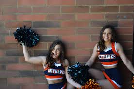 Cheerleading Twins Pose College Senior Photo Cute Cheer Pictures Twins Posing Cheerleading
