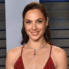 She won the miss israel title in 2004 and went on to represent israel at the 2004 miss universe. Gal Gadot Popsugar Entertainment