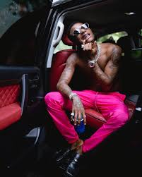 Wizkid drops 'essence' remix feat. Official Video Wizkid Essence Ft Tems