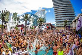 Which pool party should you go to? Las Vegas Cabana Prices 2020 At Pool Parties Full Guide