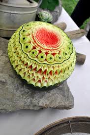Sculpture Fruits Legumes Pasteque Jpg 2000 3011 Sculpture Sur Legumes Sculptures De Fruits Pasteque