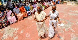 Additional health screening is required before receiving the vaccine. Kerala Stops Spot Registration Now Online Booking Must For Vaccination Kerala News Onmanorama