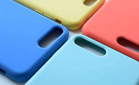 Apply a decent amount of rubbing alcohol to cotton balls or pads until they are damp. How To Clean Your Phone Case The Right Way Uv Hero