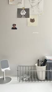 Wall and room background aesthetic pinterest. ðð„ð•ð„ð'ð‹ð˜ Wallpaper Minimalis Ide Dekorasi Kamar Estetika Putih