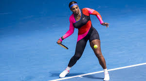 Get the latest player stats on serena williams including her videos, highlights, and more at the official women's tennis association website. Australian Open Serena Williams Tragt Einbeinigen Catsuit Das Steckt Hinter Dem Outfit Eurosport