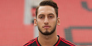 Auch hakan calhanoglu könnte deutschland verlassen. Milan Holt Calhanoglu Von Leverkusen Vaterland Online
