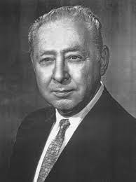 Evelyn Dorn's Instagram, Twitter & Facebook