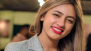 بتلبس زي جيلها من غير إغراء. Ø¨ÙˆØ§Ø¨Ø© Ø±ÙˆØ²Ø§Ù„ÙŠÙˆØ³Ù Ø¨Ø±Ø§Ø¡Ø© Ù…ÙˆØ¯Ø© Ø§Ù„Ø£Ø¯Ù‡Ù…