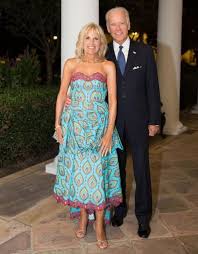 Jill biden looks set to be a historic first lady and is already carving her own path. The Story Behind Jill Biden S Wax Print Dress At Last Night S White House Dinner Wax Print Dress Print Dress African Dress