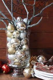 101 Days Of Christmas Easy Festive Centerpiece Homemade Christmas Table Decorations Christmas Table Decorations Christmas Diy