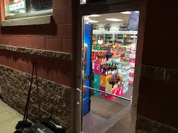 Bill Keller On Twitter St Cloud Unrest Liquor Store Looted For The Second Night Stcloudpdmn Use Tear Gas To Disperse Crowds