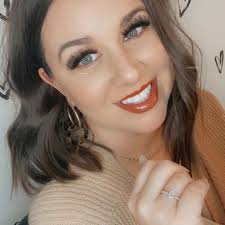 Hilary KM (@hil.for.real) • Instagram photos and videos