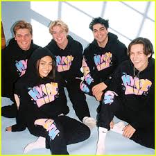 Tiktok Group Hype House To Get Their Own Reality Series Alex Warren Angel Herrera Avani Gregg Chase Hudson Hype House Jack Wright James Wright Kouvr Annon Madi Monroe Mia Hayward Nate