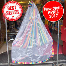 Ayunan bayi dirancang untuk meniru cara orang tua dalam memeluk dan menenangkan bayi. Kain Ayunan Busa Kelambu Motif Karakter Shopee Indonesia