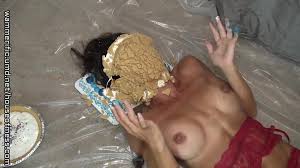 Jayce buried in cake - ThisVid.com