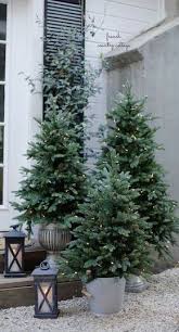 The m6 style are traditional mini christmas lights. Gunstig Aber Stillende Outdoor Weihnachtsdekorationen Ideen 58 Gunstig Ide French Country Cottage Christmas Outdoor Christmas Decorations Cottage Christmas