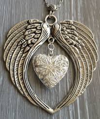 Medaillon Kette Mit Echten Flugel Gothic Herz Engel Steampunk Foto Locket Feder Accesorios De Joyeria Joyas Collares