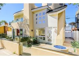 2500000 Pacific Beach 822 Portsmouth San Diego Ca 92109 Features 4 Beds 5 Baths 2736 Sq Ft And In 2020 San Diego Real Estate San Diego Houses Real Estate