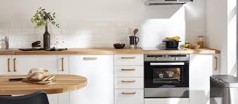 Compare cuisine castorama in this comparison table: Amenager Une Cuisine Minimaliste Avec De La Couleur