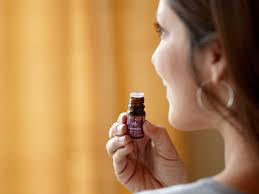 Learn more about eucalyptus uses, effectiveness, possible side effects, interactions, dosage, user tibballs, j. 5 Cara Terbaik Penggunaan Young Living Essential Oil Beauty Fimela Com