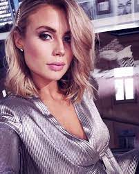 45 de la superestrella de capas bob ideas » largo peinados. Maja Nilsson Lindelof On Instagram Getting Ready For Our Live Podcast Hair Styles Hairdo Hair Makeup