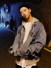 The pentagon's lead vocalist hongseok. Pentagon Hongseok And Yang Hongseok Image 6514479 On Favim Com