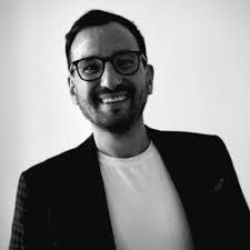 Robin Rampaul's Instagram, Twitter & Facebook