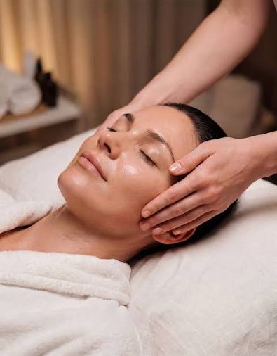 Experience true relaxation with our exclusive spa offers. ✨ Indulge in  luxury treatments designed to restore and rejuvenate. Book now and enjoy  for a limited time. #anantara #anantaradowntowndubai #spa #dubaioffers  #spatreatments