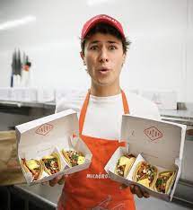 Famoso influencer Juanpa Zurita regresa a Honduras y decide probar las  baleadas | ..::Teleceiba HD::..