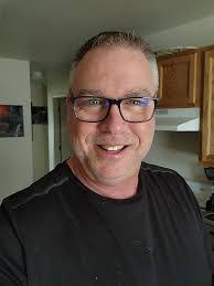 Kip Murray's Instagram, Twitter & Facebook