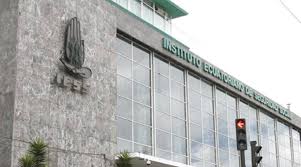 El IESS desmiente supuesto beneficio económico para trabajadores ...