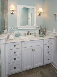 Get inspiration and bathroom design ideas from these stunning, professionally designed baths featured in the national kitchen and bath association competition. Beach Cottage Bathroom Ideas Decor You Ll Love Cottage Bungalow