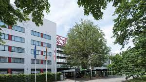Guests will enjoy the new business centre, with modern technology and amenities. Holiday Inn Hotel Berlin City West Berlin Spandau Holidaycheck Berlin Deutschland