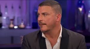 The Valley's Brittany Cartwright 'quietly dating' Bachelorette star as  she's seen