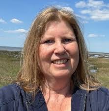 Stephanie Scheller's Instagram, Twitter & Facebook